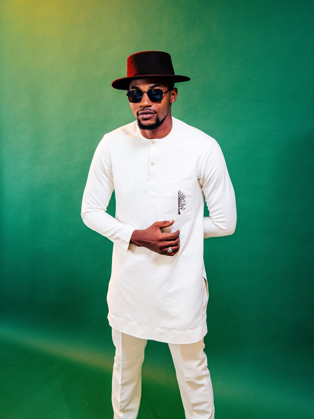 The Heritage Kaftan: men's kaftan tailored in Kampala by The Looks Bespoke (view 1)