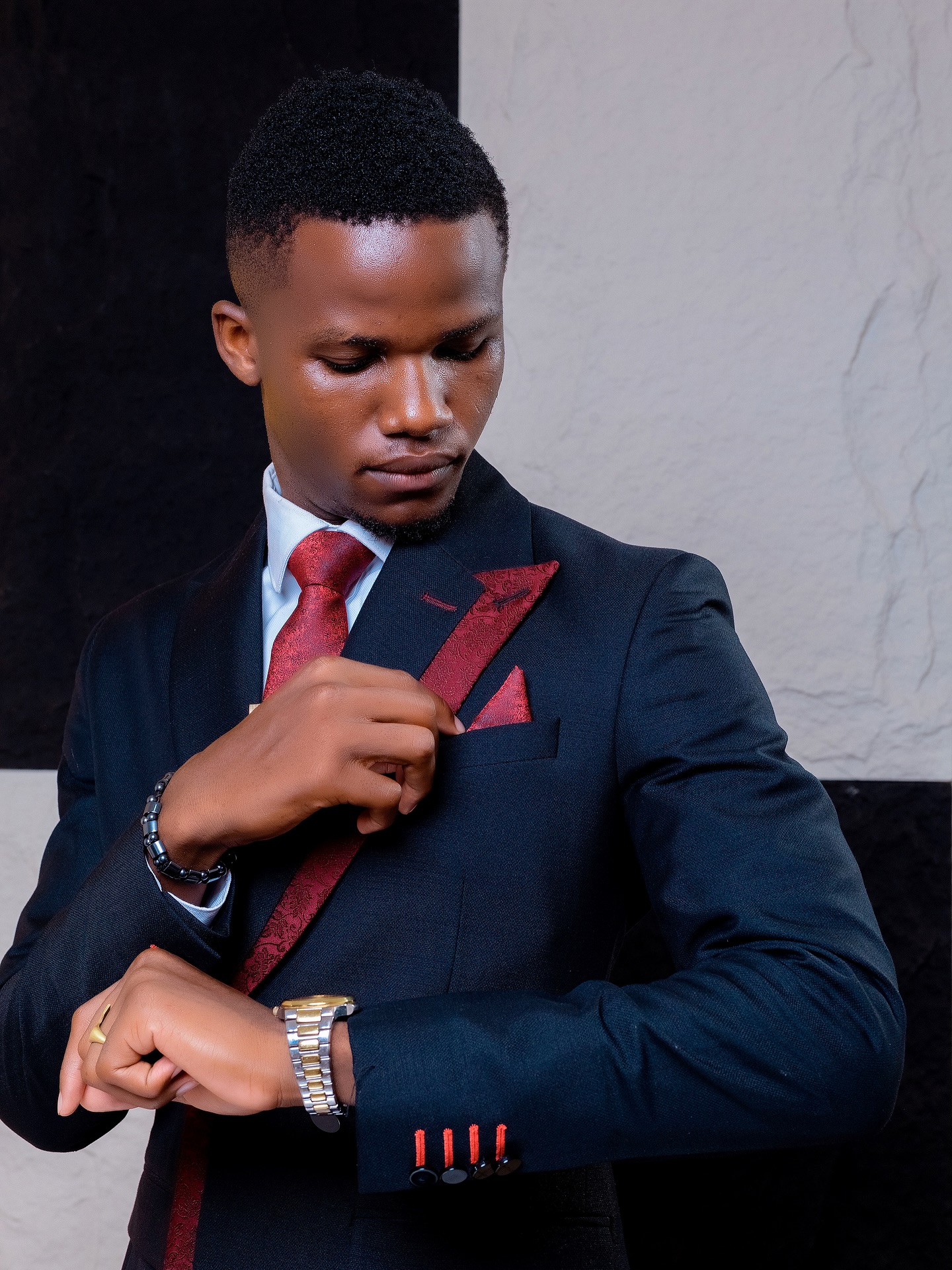 Custom-tailored look made in Nsambya, Uganda (archive look 2)