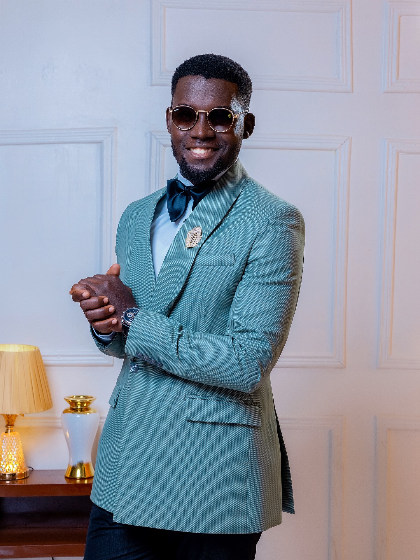 Made-to-measure outfit for a special occasion in Kampala (archive look 23)
