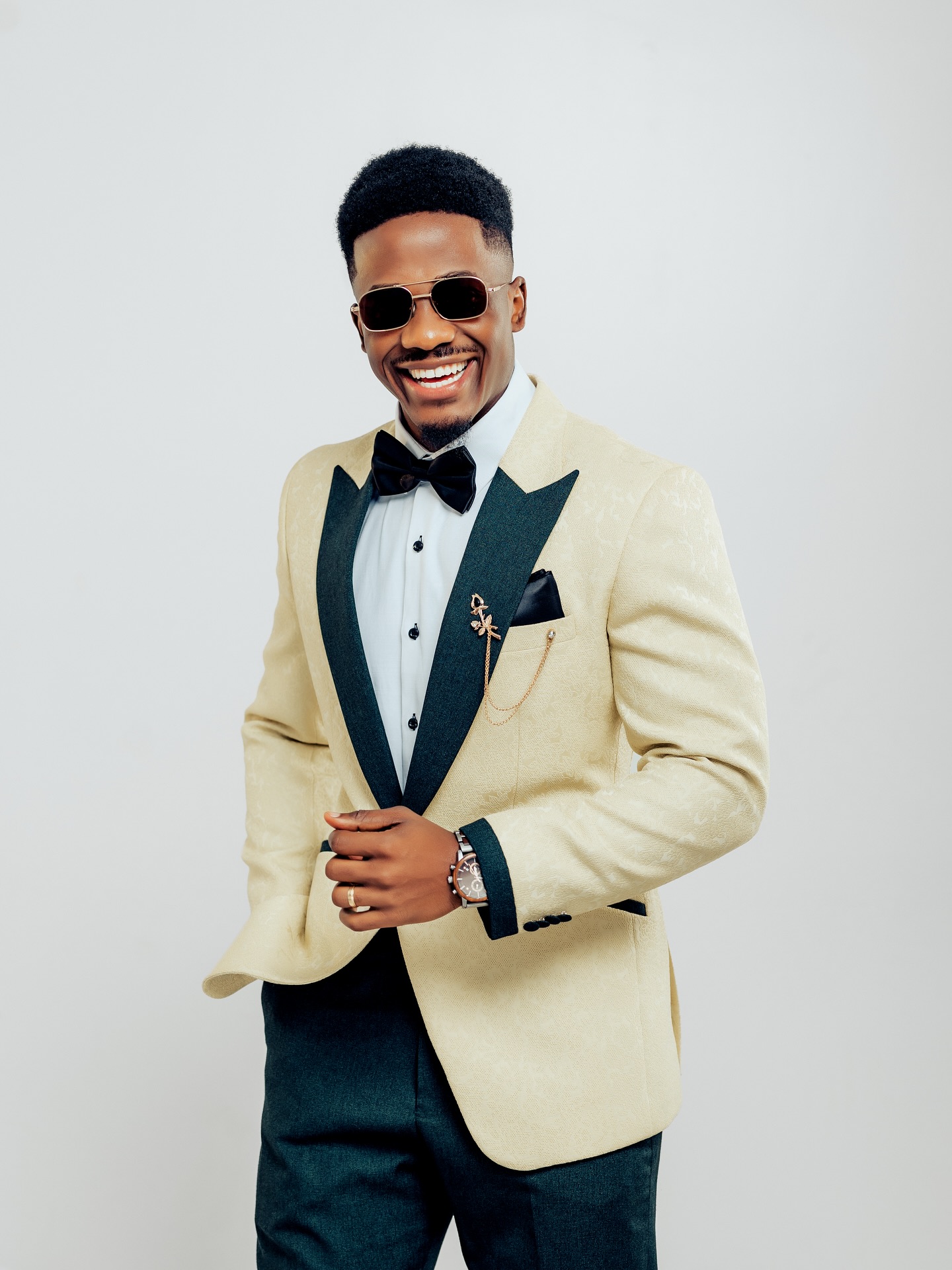 Made-to-measure outfit for a special occasion in Kampala (archive look 27)