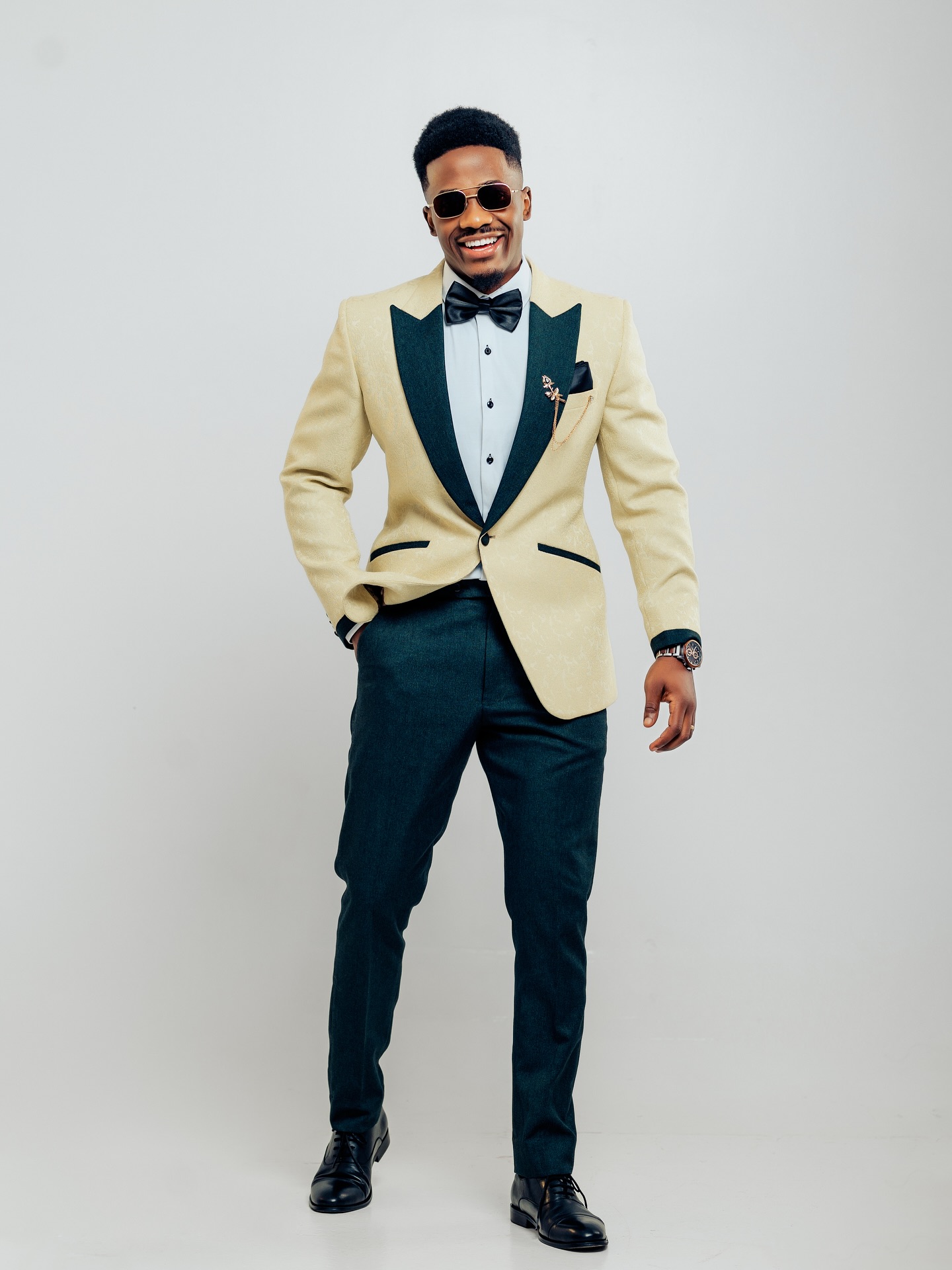 Custom-tailored look made in Nsambya, Uganda (archive look 30)