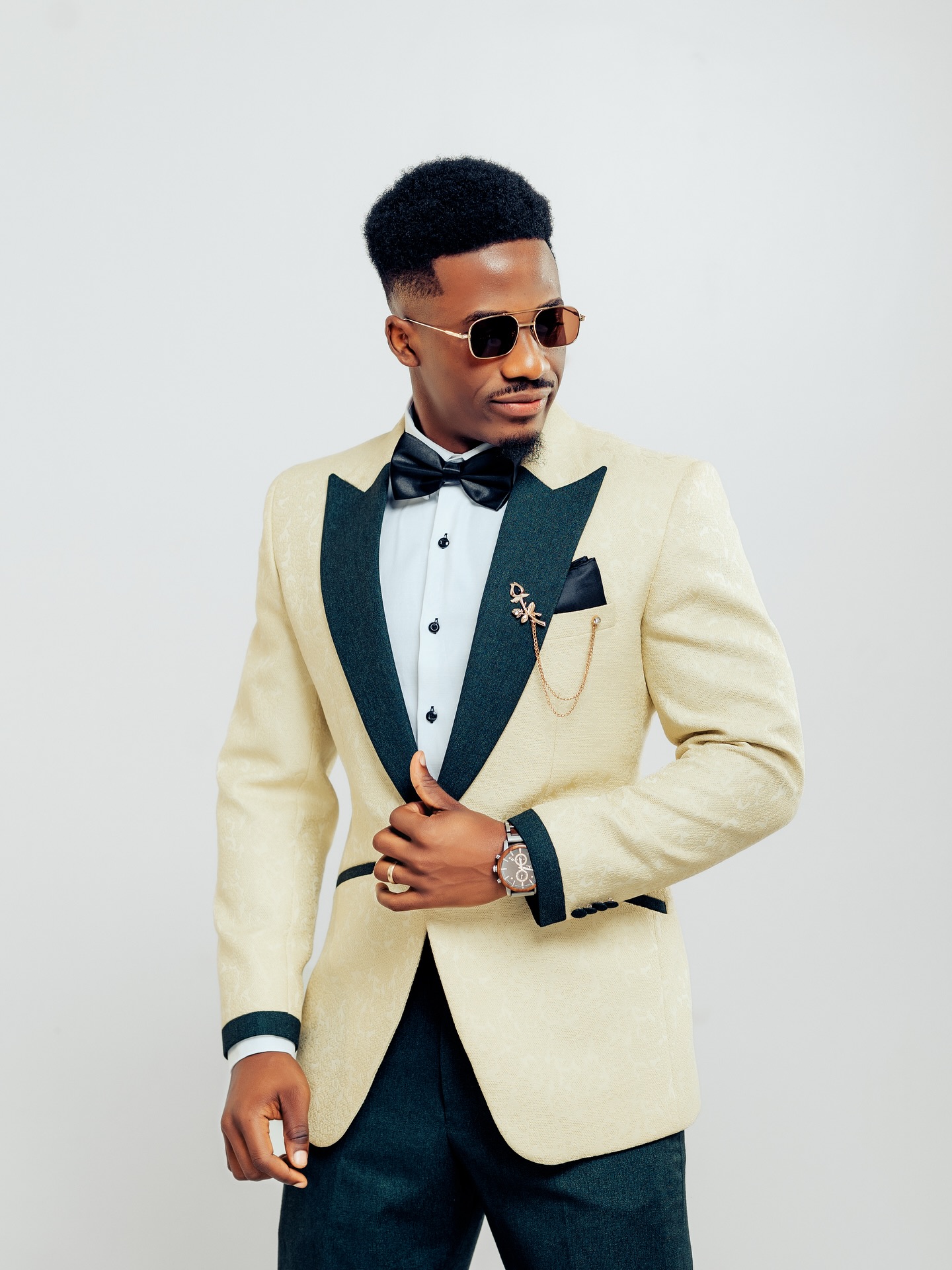 Made-to-measure outfit for a special occasion in Kampala (archive look 31)
