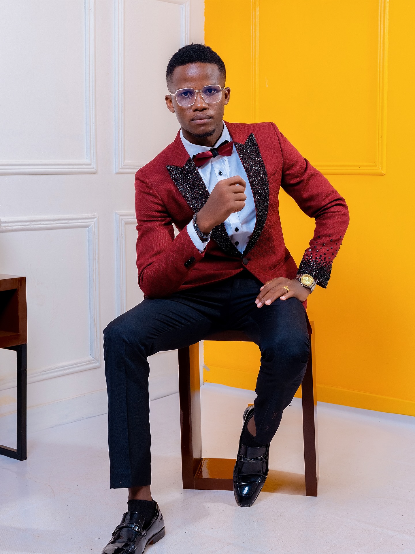 Made-to-measure outfit for a special occasion in Kampala (archive look 7)