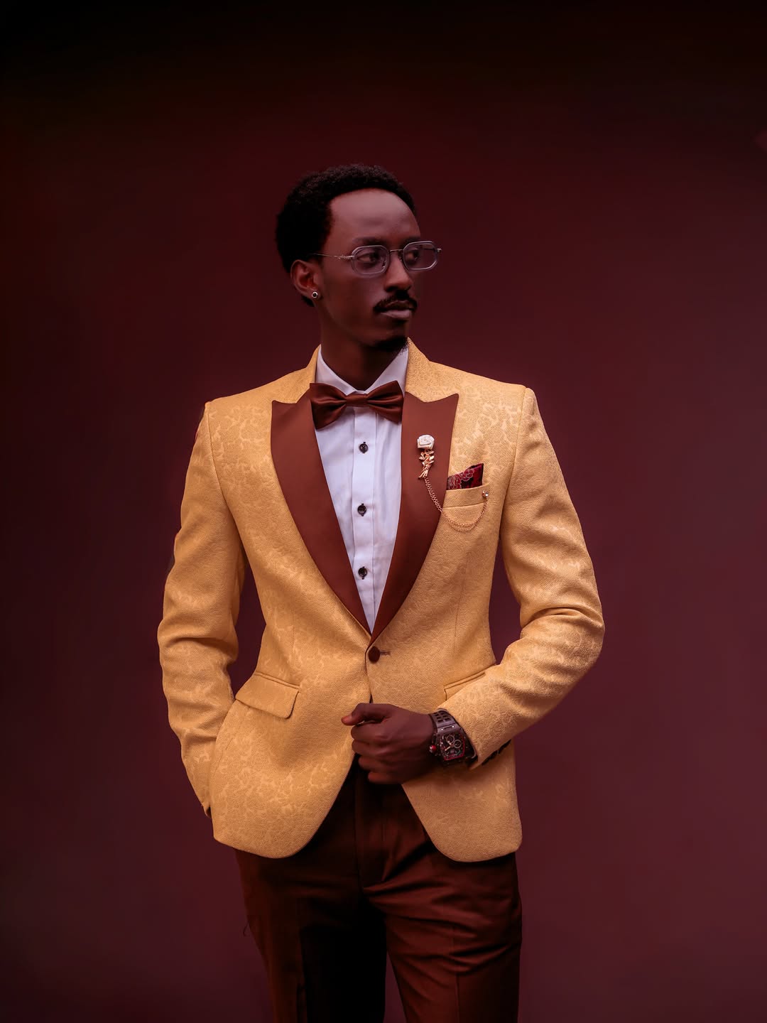 Bespoke men's suit tailored in Kampala (suits look 1)