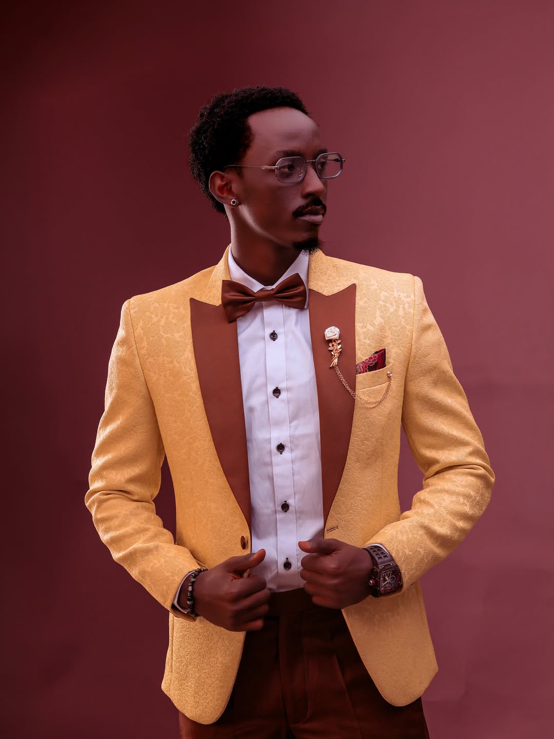Bespoke men's suit tailored in Kampala (suits look 15)