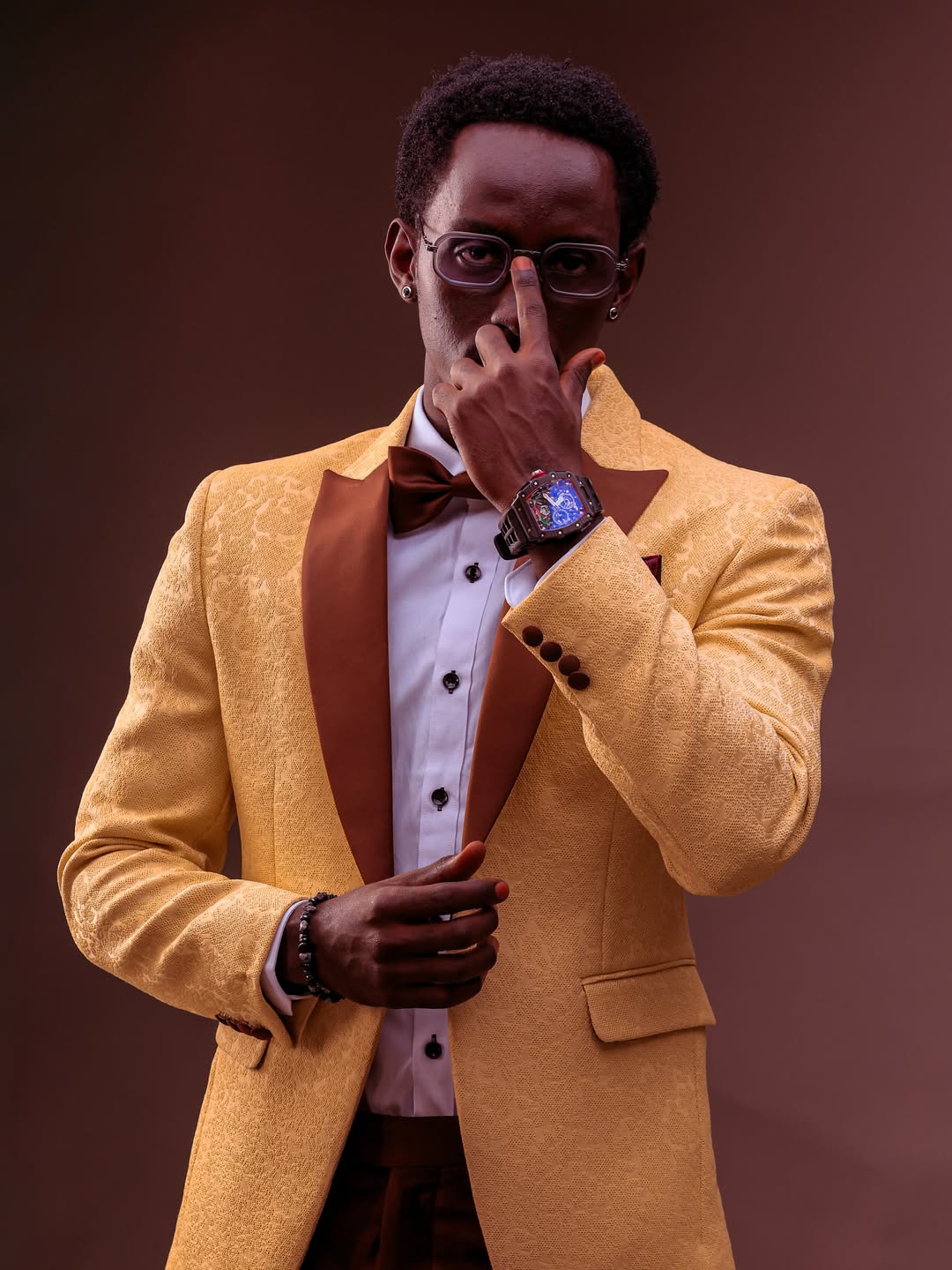 Bespoke men's suit tailored in Kampala (suits look 22)